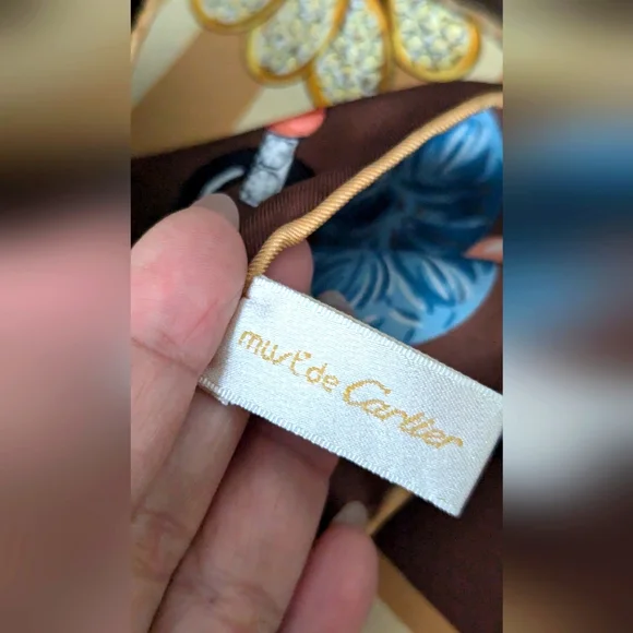 Must de Cartier Le Foulard Scarf - Picture 11 of 16